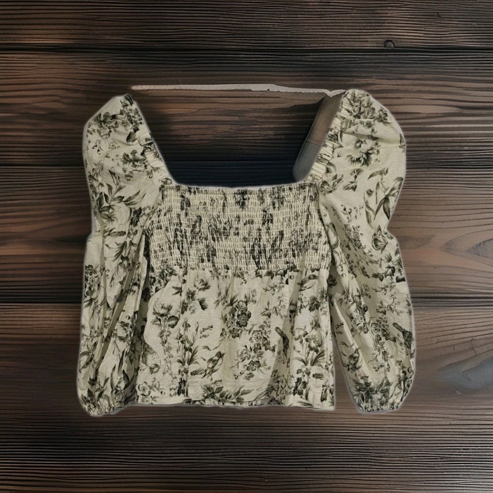 Kourt Women's Smocked‎ Floral Top Small Linen Polyester Blend Green Y2K Preppy - Picture 8 of 8